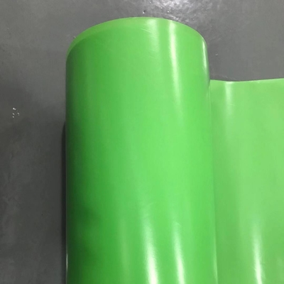 Gładka biała folia HDPE o niskiej wytrzymałości na rozciąganie i powierzchni wybrukowanej