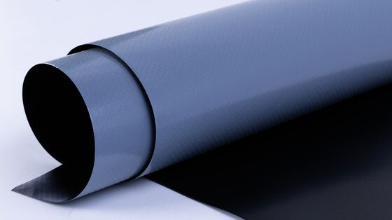 Wysokiej jakości folia HDPE z laminacją krzyżową o dużej wytrzymałości 60F do membran wodoodpornych z asfaltu, folia do wytłaczania i cięcia