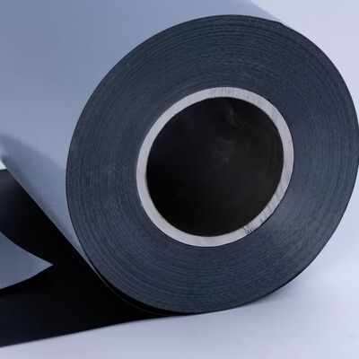 Wysokiej jakości folia HDPE z laminacją krzyżową o dużej wytrzymałości 60F do membran wodoodpornych z asfaltu, folia do wytłaczania i cięcia